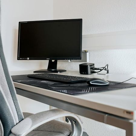 Blissplace 3 Zi Premium Apartment Nahe Getec Arena Mit Kingsize Betten Und Balkon Magdeburgo Esterno foto